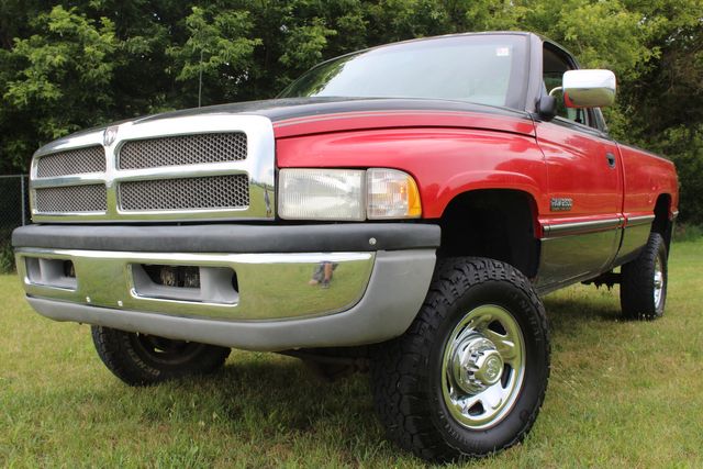 1995 Dodge Ram 2500 SLT Laramie 4WD 12 Valve | Roscoe, IL | Autoland Outlets 1995 Dodge Ram 2500 SLT Laramie 4WD 12 Valve | Roscoe, IL | Autoland Outlets
