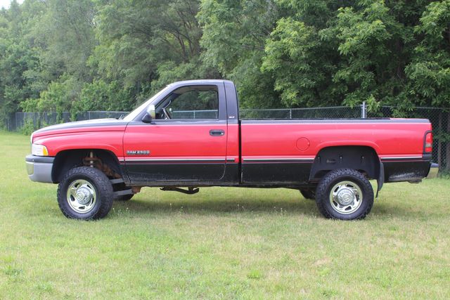 1995 Dodge Ram 2500 SLT Laramie 4WD 12 Valve | Roscoe, IL | Autoland Outlets 1995 Dodge Ram 2500 SLT Laramie 4WD 12 Valve | Roscoe, IL | Autoland Outlets