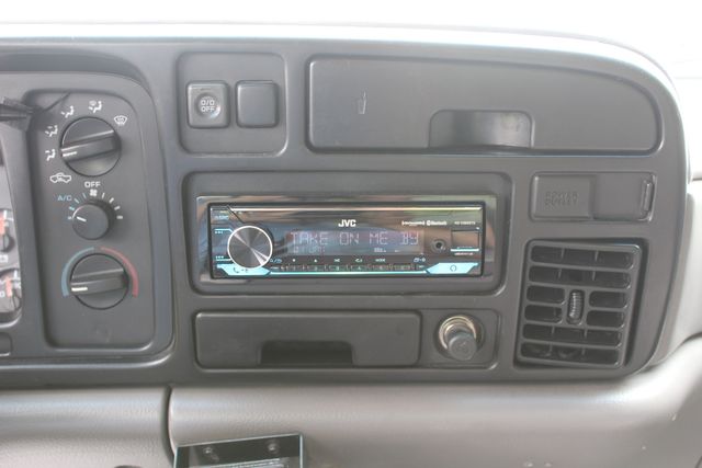 1995 Dodge Ram 2500 SLT Laramie 4WD 12 Valve | Roscoe, IL | Autoland Outlets 1995 Dodge Ram 2500 SLT Laramie 4WD 12 Valve | Roscoe, IL | Autoland Outlets