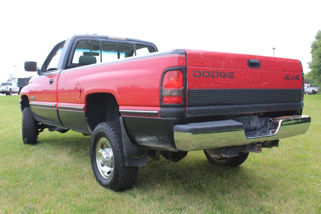 1995 Dodge Ram 2500 SLT Laramie 4WD 12 Valve | Roscoe, IL | Autoland Outlets 1995 Dodge Ram 2500 SLT Laramie 4WD 12 Valve | Roscoe, IL | Autoland Outlets