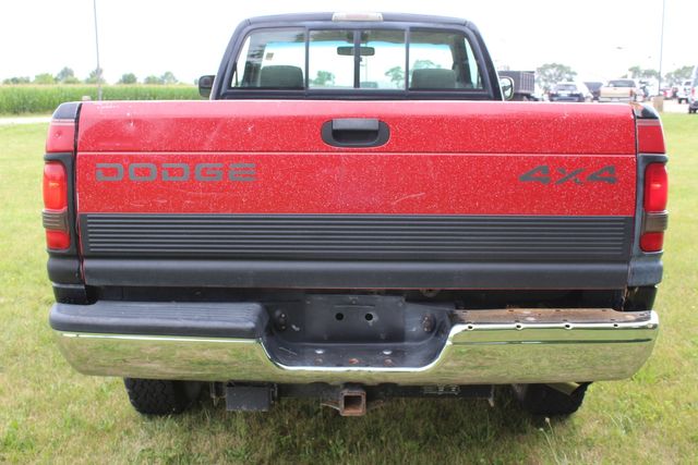 1995 Dodge Ram 2500 SLT Laramie 4WD | Roscoe, IL | Autoland Outlets 1995 Dodge Ram 2500 SLT Laramie 4WD | Roscoe, IL | Autoland Outlets