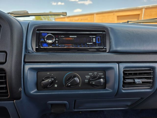 1995 Ford F-150 XLT SWB
