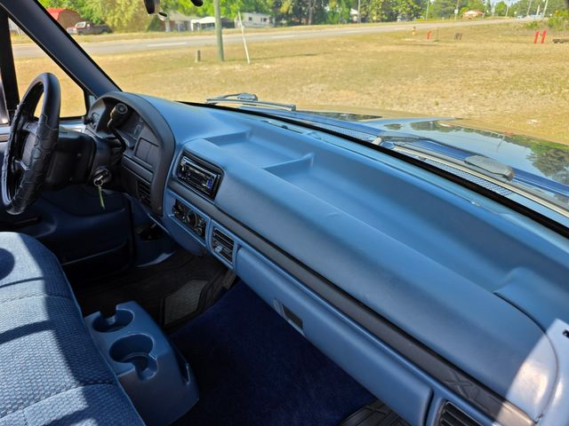 1995 Ford F-150 XLT SWB 1995 Ford F-150 XLT SWB