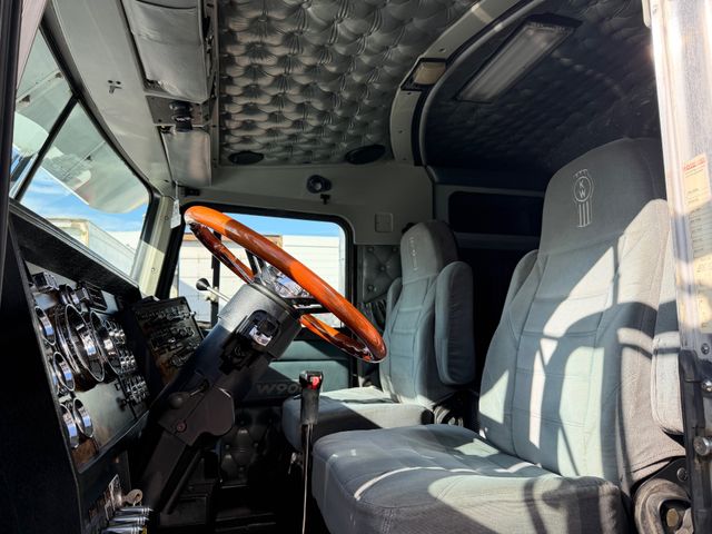 1995 Kenworth W900L Sleeper