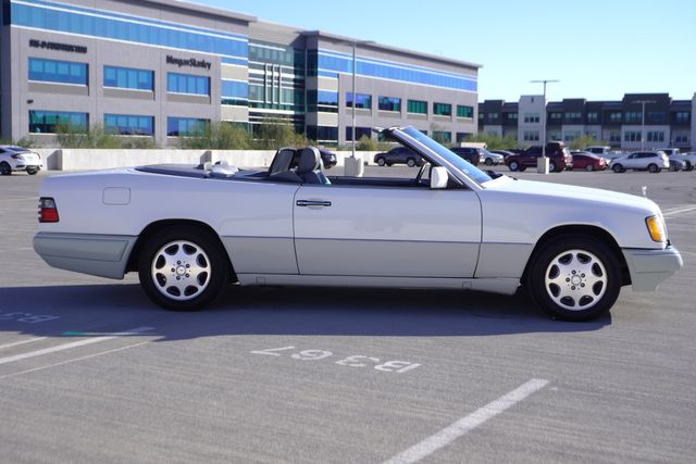 1995 Mercedes-Benz E-Class E 320 Cabriolet 