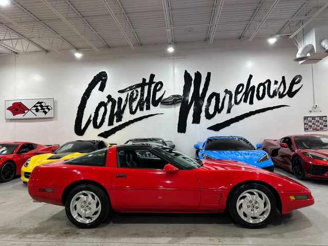 1996 Chevrolet Corvette Coupe Dual Pwr, Bose CD, Glass Top Auto Alloys 32k | Dallas, Texas | Corvette Warehouse 1996 Chevrolet Corvette Coupe Dual Pwr, Bose CD, Glass Top Auto Alloys 32k | Dallas, Texas | Corvette Warehouse