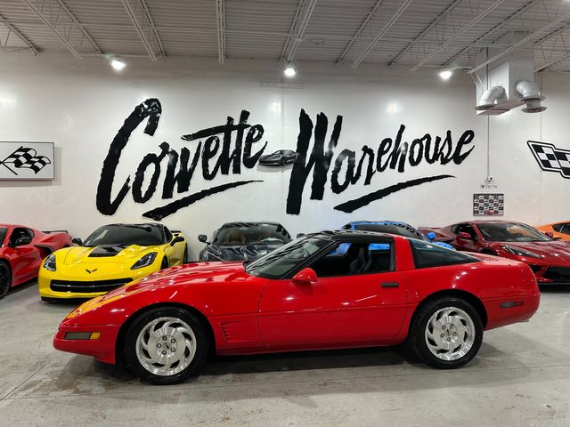 1996 Chevrolet Corvette Coupe Dual Pwr, Bose CD, Glass Top Auto Alloys 32k | Dallas, Texas | Corvette Warehouse 1996 Chevrolet Corvette Coupe Dual Pwr, Bose CD, Glass Top Auto Alloys 32k | Dallas, Texas | Corvette Warehouse