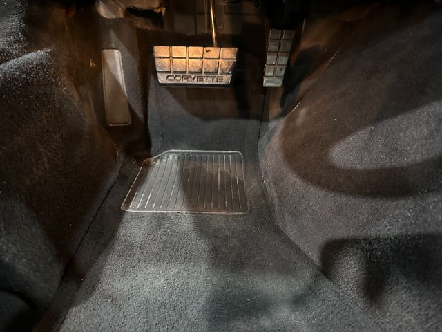 1996 Chevrolet Corvette Coupe Dual Pwr, Bose CD, Glass Top Auto Alloys 32k | Dallas, Texas | Corvette Warehouse 