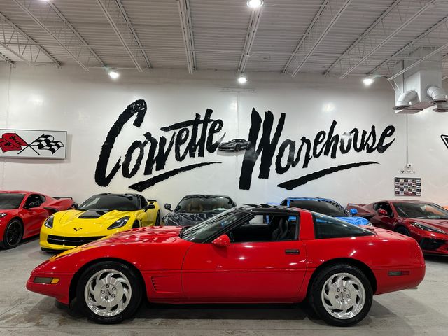 1996 Chevrolet Corvette Coupe Dual Pwr, Bose CD, Glass Top Auto Alloys 32k | Dallas, Texas | Corvette Warehouse 1996 Chevrolet Corvette Coupe Dual Pwr, Bose CD, Glass Top Auto Alloys 32k | Dallas, Texas | Corvette Warehouse