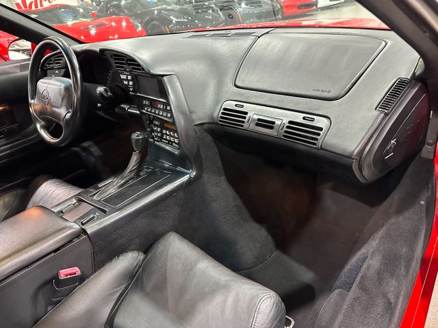 1996 Chevrolet Corvette Coupe Dual Pwr, Bose CD, Glass Top Auto Alloys 32k | Dallas, Texas | Corvette Warehouse 1996 Chevrolet Corvette Coupe Dual Pwr, Bose CD, Glass Top Auto Alloys 32k | Dallas, Texas | Corvette Warehouse