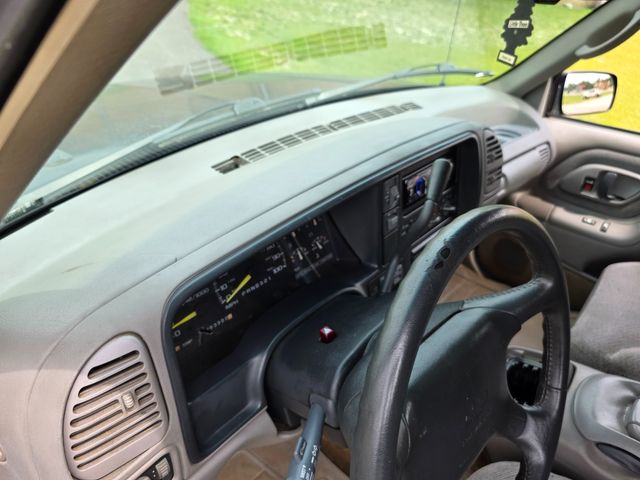 1996 Chevrolet Tahoe K1500 Sport 1996 Chevrolet Tahoe K1500 Sport