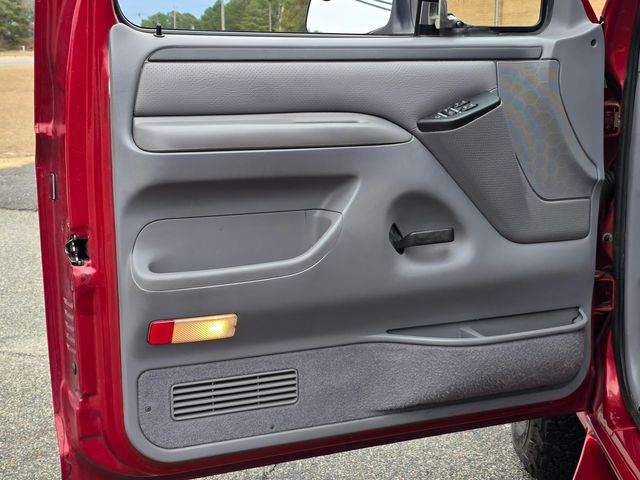 1996 Ford F-150 XLT SWB