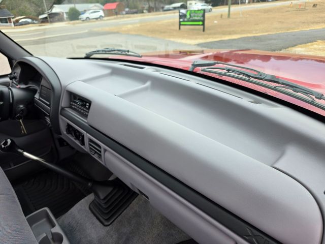1996 Ford F-150 XLT SWB