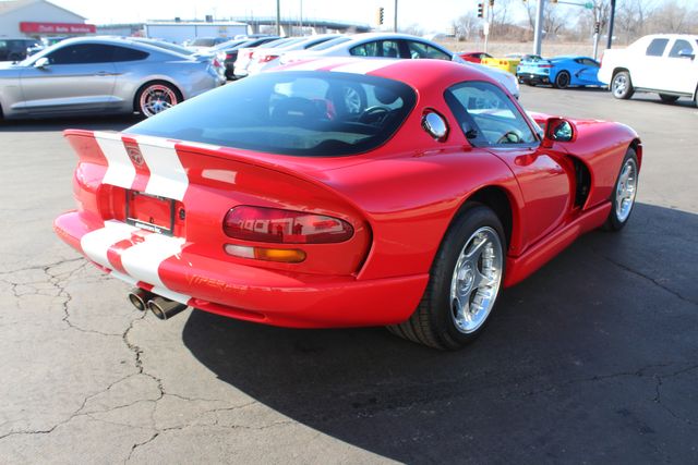 1997 Dodge Viper GTS | Granite City, Illinois | MasterCars Company Inc. 1997 Dodge Viper GTS | Granite City, Illinois | MasterCars Company Inc.