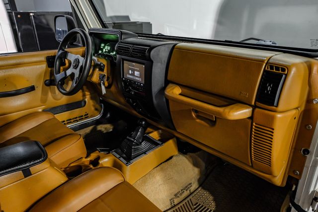 1997 Jeep Wrangler LS V-8 4L60 Automatic 241 Transfer Case LIFTED TX | Dallas, TX | East Dallas Diesel 1997 Jeep Wrangler LS V-8 4L60 Automatic 241 Transfer Case LIFTED TX | Dallas, TX | East Dallas Diesel