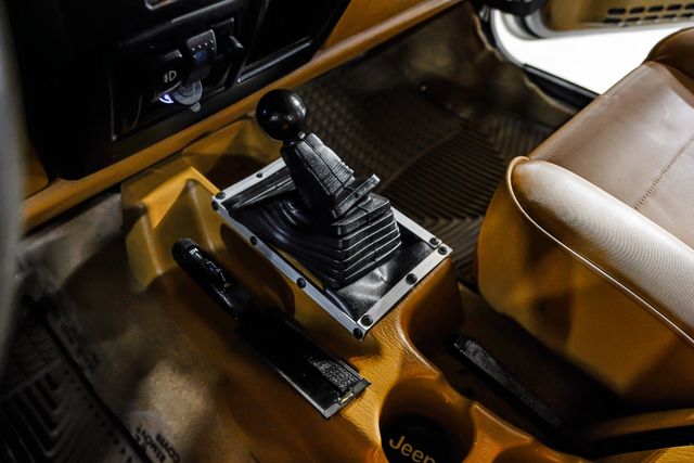 1997 Jeep Wrangler LS V-8 4L60 Automatic 241 Transfer Case LIFTED TX | Dallas, TX | East Dallas Diesel 1997 Jeep Wrangler LS V-8 4L60 Automatic 241 Transfer Case LIFTED TX | Dallas, TX | East Dallas Diesel