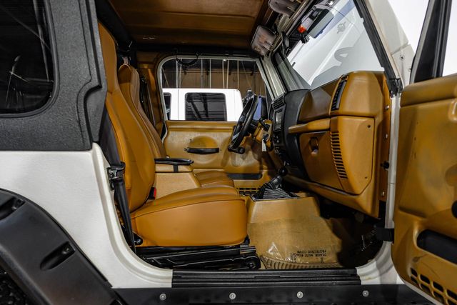 1997 Jeep Wrangler LS V-8 4L60 Automatic 241 Transfer Case LIFTED TX | Dallas, TX | East Dallas Diesel 1997 Jeep Wrangler LS V-8 4L60 Automatic 241 Transfer Case LIFTED TX | Dallas, TX | East Dallas Diesel