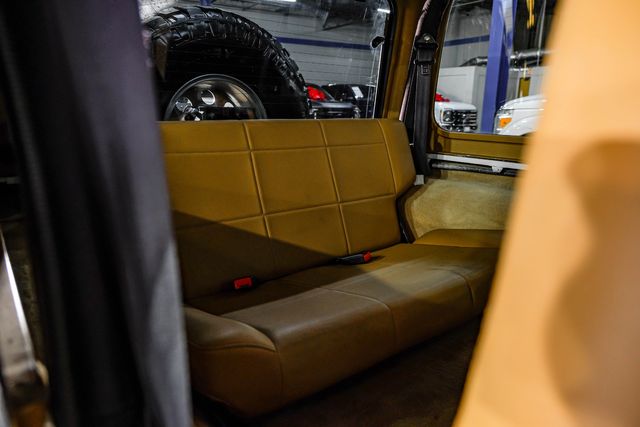 1997 Jeep Wrangler LS V-8 4L60 Automatic 241 Transfer Case LIFTED TX | Dallas, TX | East Dallas Diesel 1997 Jeep Wrangler LS V-8 4L60 Automatic 241 Transfer Case LIFTED TX | Dallas, TX | East Dallas Diesel