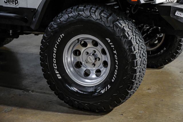 1997 Jeep Wrangler LS V-8 4L60 Automatic 241 Transfer Case LIFTED TX | Dallas, TX | East Dallas Diesel 1997 Jeep Wrangler LS V-8 4L60 Automatic 241 Transfer Case LIFTED TX | Dallas, TX | East Dallas Diesel