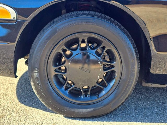 1997 Lincoln Mark VIII Base 1997 Lincoln Mark VIII Base