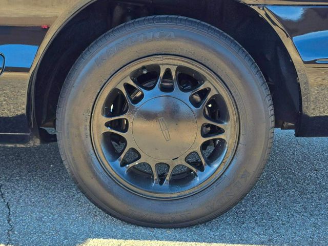 1997 Lincoln Mark VIII Base 1997 Lincoln Mark VIII Base