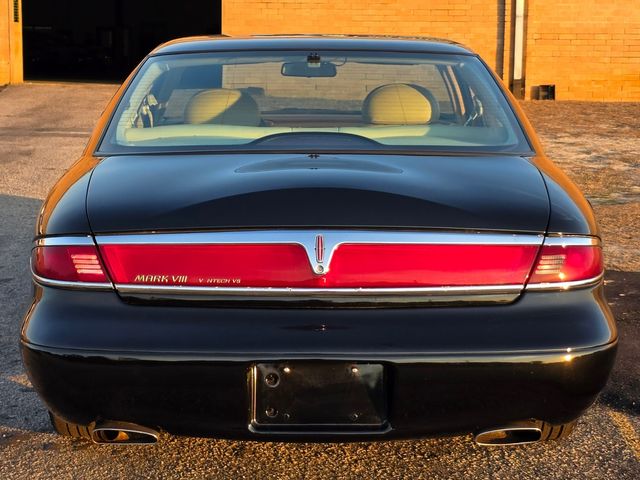 1997 Lincoln Mark VIII Base 1997 Lincoln Mark VIII Base