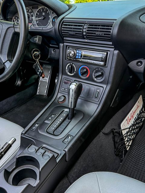 1998 BMW Z3 1.9 | Agoura Hills, CA | SoCal Auto Group 1998 BMW Z3 1.9 | Agoura Hills, CA | SoCal Auto Group
