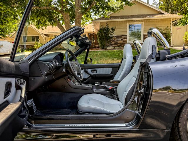 1998 BMW Z3 1.9 | Agoura Hills, CA | SoCal Auto Group 1998 BMW Z3 1.9 | Agoura Hills, CA | SoCal Auto Group