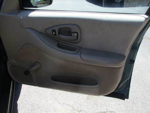 1998 Chevrolet Lumina Base
