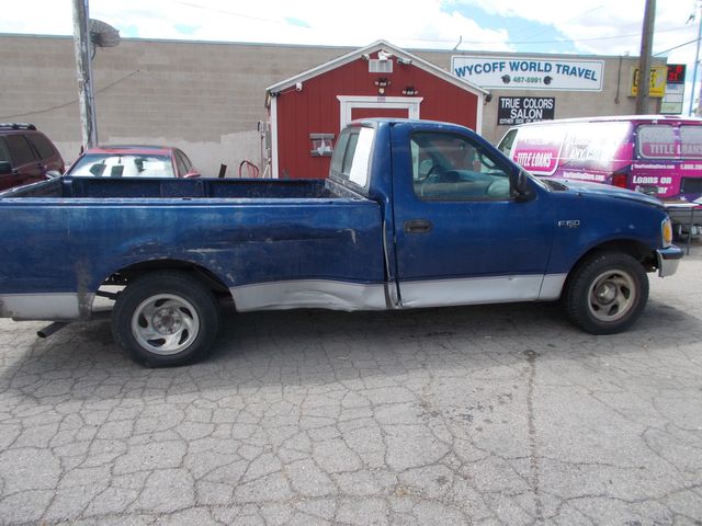 1998 Ford F-150 Base 1998 Ford F-150 Base