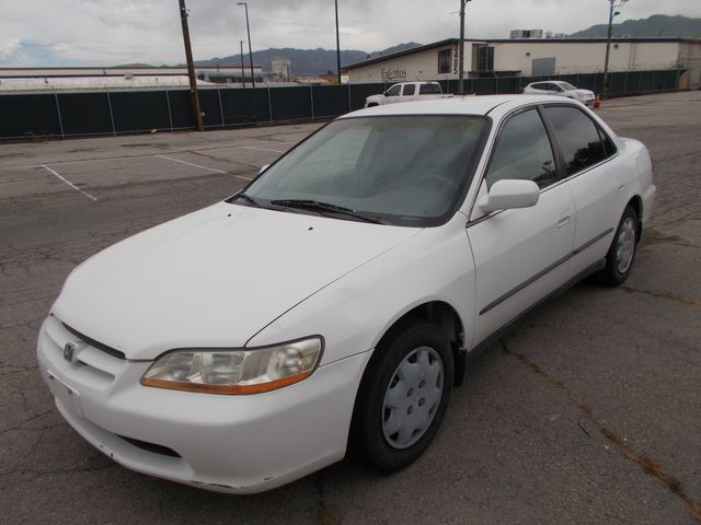 1998 Honda Accord LX 4AT's photo