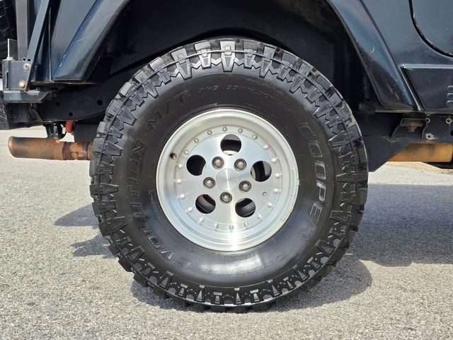 1998 Jeep Wrangler Sahara 1998 Jeep Wrangler Sahara