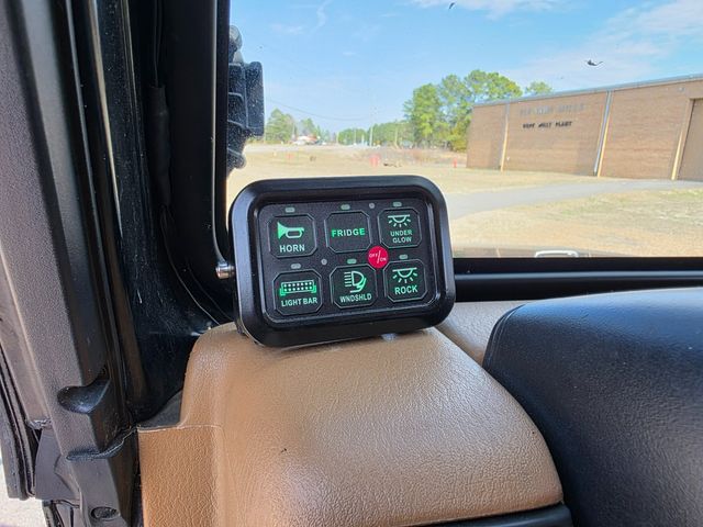 1998 Jeep Wrangler Sahara 1998 Jeep Wrangler Sahara