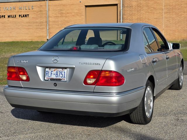 1998 Mercedes-Benz E-Class E 300TD 1998 Mercedes-Benz E-Class E 300TD