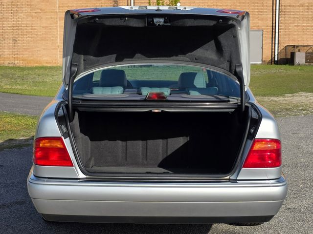 1998 Mercedes-Benz E-Class E 300TD 1998 Mercedes-Benz E-Class E 300TD