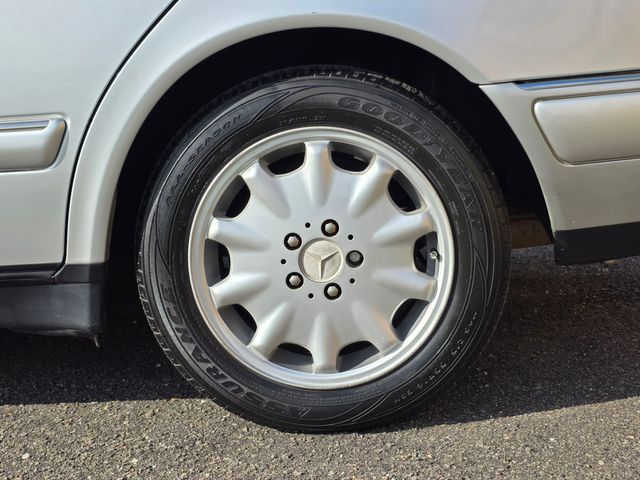 1998 Mercedes-Benz E-Class E 300TD 1998 Mercedes-Benz E-Class E 300TD