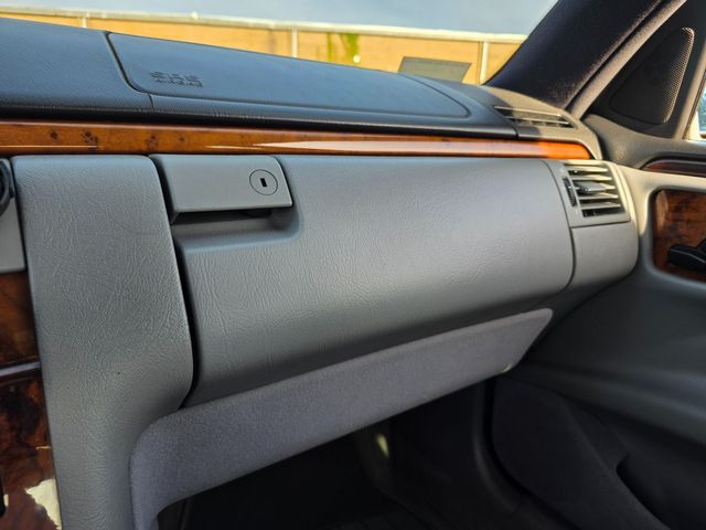 1998 Mercedes-Benz E-Class E 300TD 1998 Mercedes-Benz E-Class E 300TD