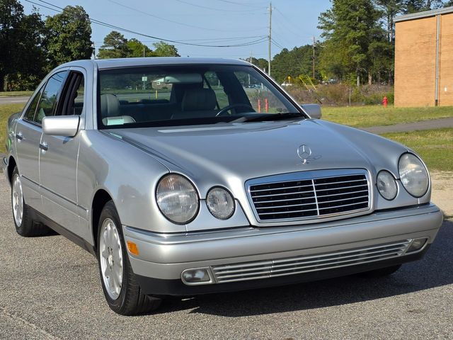 1998 Mercedes-Benz E-Class E 300TD 1998 Mercedes-Benz E-Class E 300TD