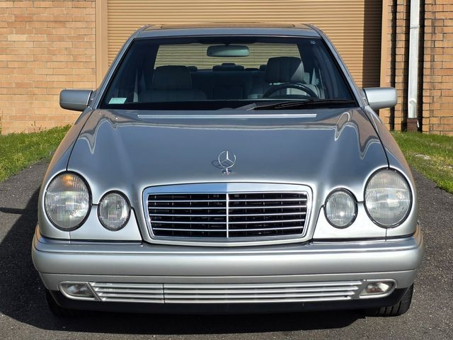 1998 Mercedes-Benz E-Class E 300TD 1998 Mercedes-Benz E-Class E 300TD