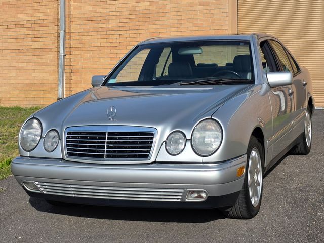 1998 Mercedes-Benz E-Class E 300TD 1998 Mercedes-Benz E-Class E 300TD