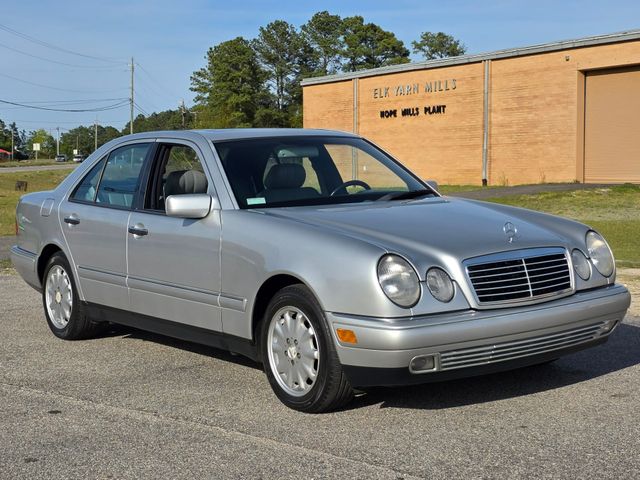 1998 Mercedes-Benz E-Class E 300TD 1998 Mercedes-Benz E-Class E 300TD