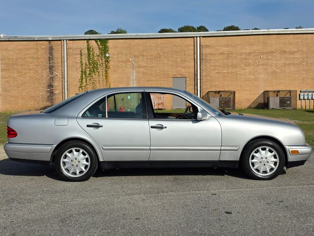 1998 Mercedes-Benz E-Class E 300TD 1998 Mercedes-Benz E-Class E 300TD