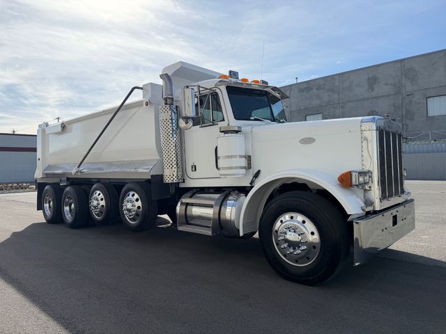 1998 Peterbilt 379 Dump Truck 