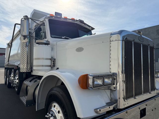 1998 Peterbilt 379 Dump Truck 