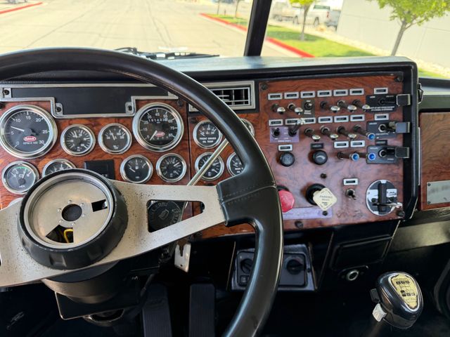 1998 Peterbilt 379