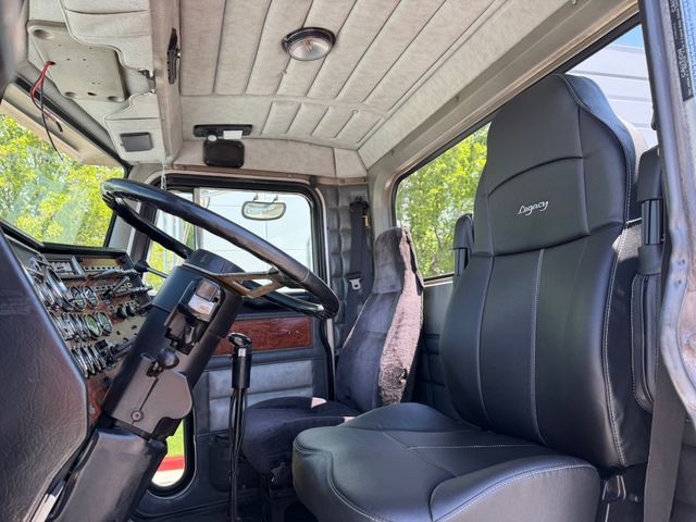 1998 Peterbilt 379