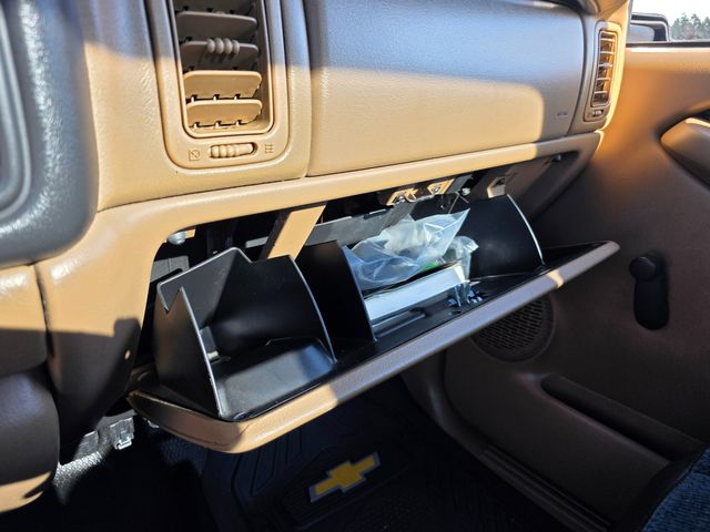 1999 Chevrolet Silverado 1500 Base 1999 Chevrolet Silverado 1500 Base