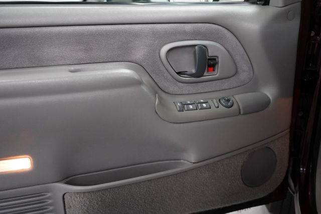 1999 Chevrolet Suburban Sport Utility | North East, PA | NFI Empire 1999 Chevrolet Suburban Sport Utility | North East, PA | NFI Empire