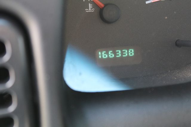 1999 Dodge Ram 2500 SPORT Diesel Manual 5 speed | Roscoe, IL | Autoland Outlets 1999 Dodge Ram 2500 SPORT Diesel Manual 5 speed | Roscoe, IL | Autoland Outlets