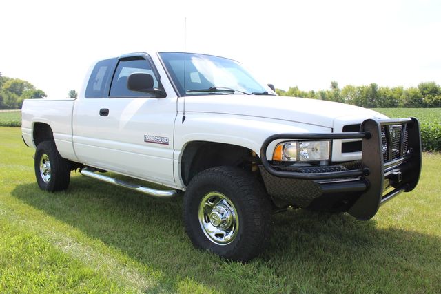 1999 Dodge Ram 2500 SPORT Diesel Manual 5 speed | Roscoe, IL | Autoland Outlets 1999 Dodge Ram 2500 SPORT Diesel Manual 5 speed | Roscoe, IL | Autoland Outlets